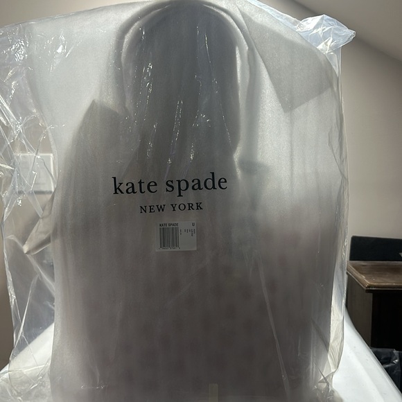 Brand new with tags Kate Spade Dana Tote with rose print - Picture 5 of 7